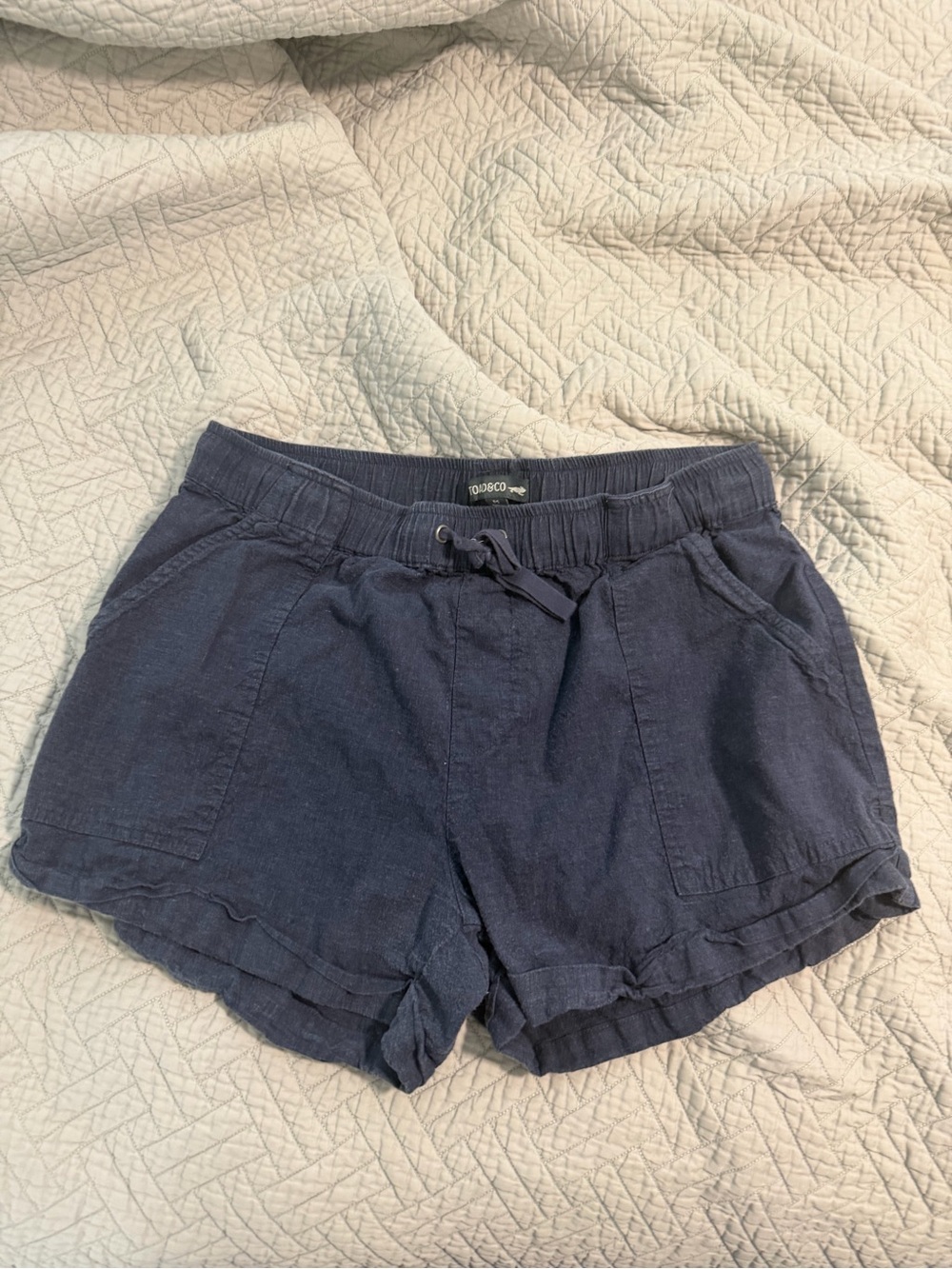 Toad&Co Navy Taj hemp shorts